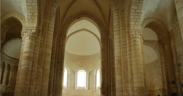 Abbaye de Villesalem - Prieuré Roman de Villesalem