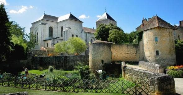 Abbaye de Nouaillé-Maupertuis_1
