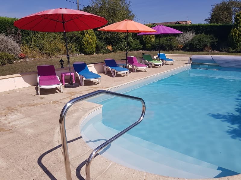agnac-gite-moulin-brule-piscine