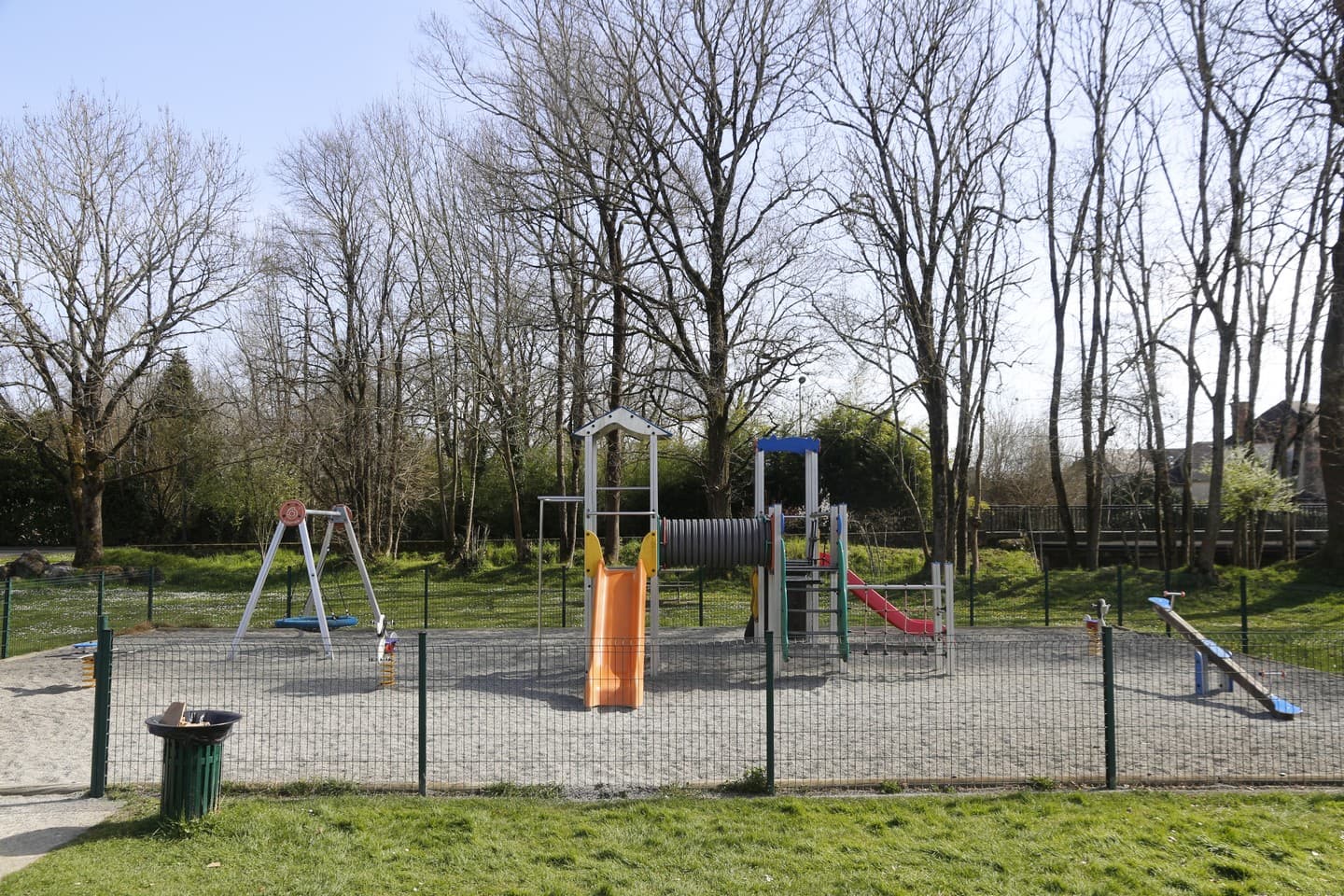 aire de jeux ousse 01
