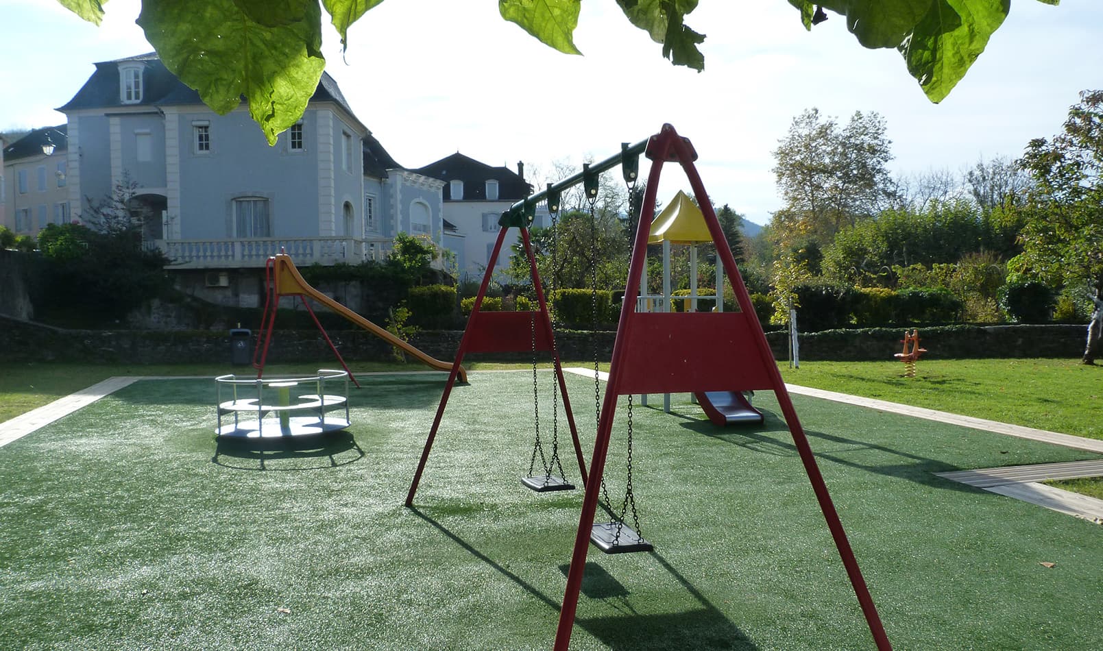 aire-de-jeux-pays-basque-tardets