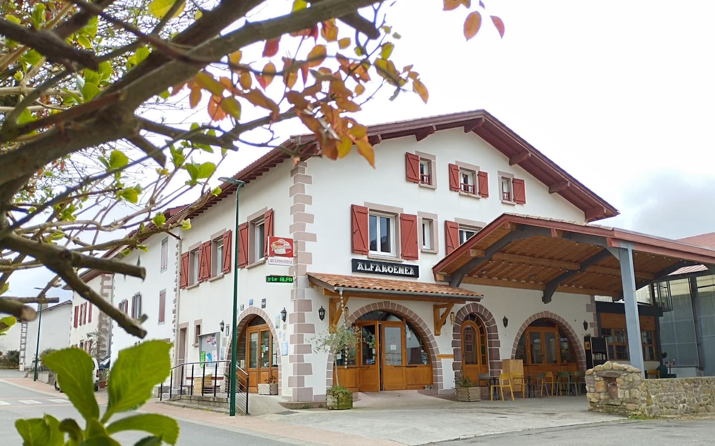 Façade