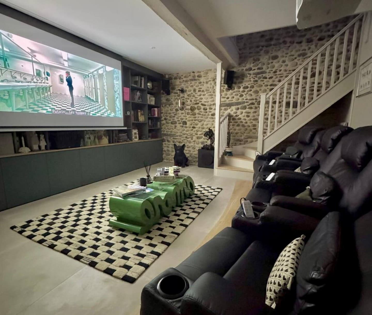 Maison Maün - Gelos - home cinema