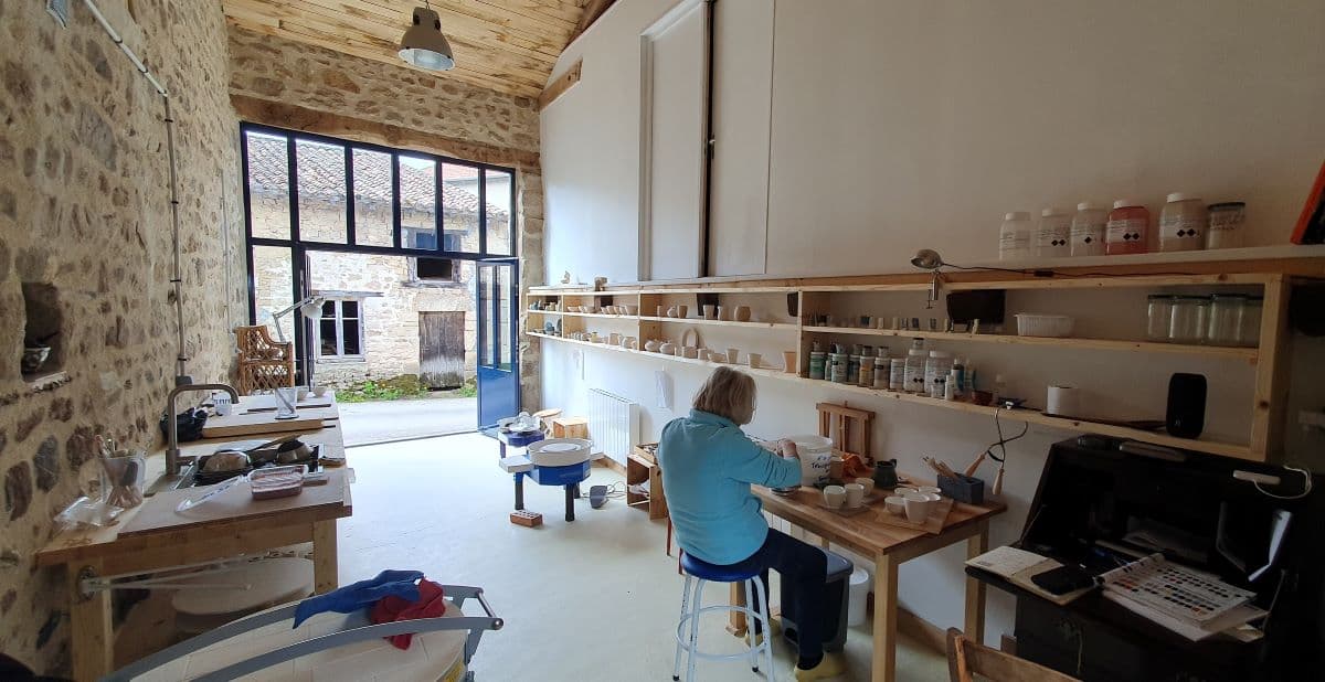 atelier_ceramique_viviane_mauptit_vue_interieure