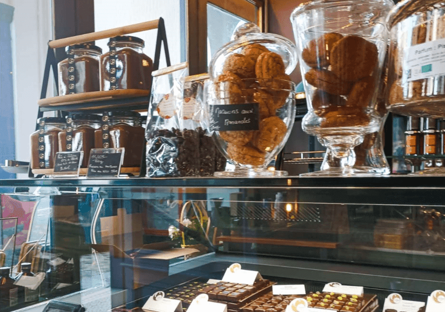au manoir des arômes hendaye salon de thé chocolatier café