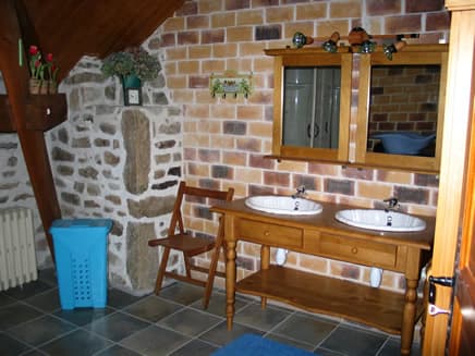 Gîte au Pays vert_salle de bain1