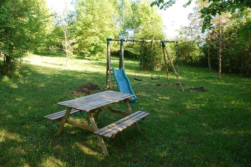 Les Gîtes de Born - balançoire