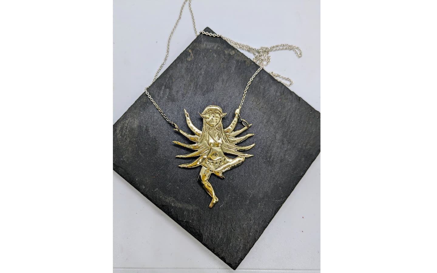 Collier 2