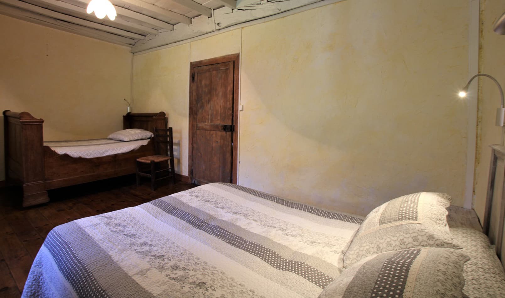 Gîte Belhars montagne basque Soule Menditte chambre-2 étage bis