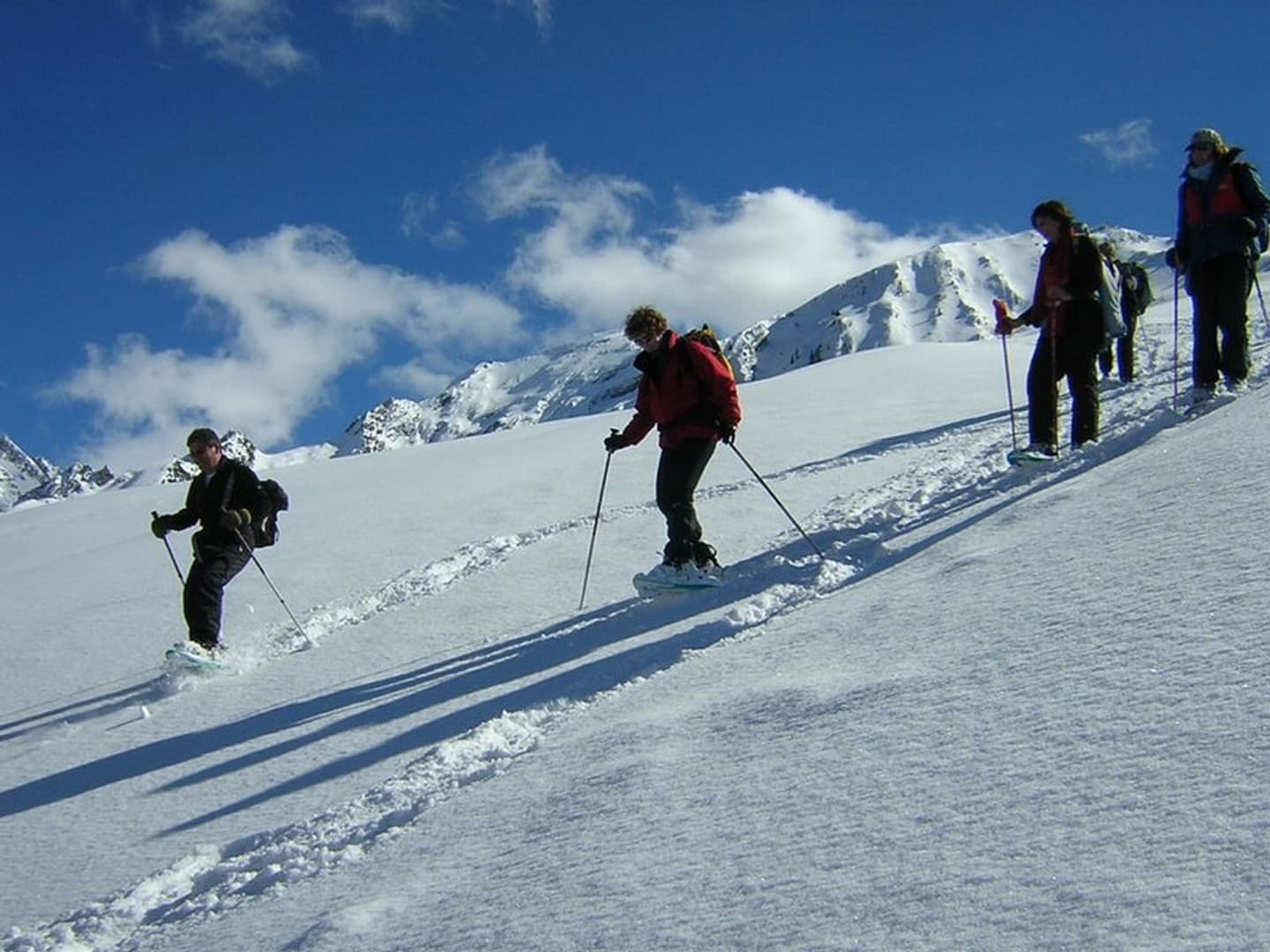 Agence Bivouac - Ousse - Skieurs
