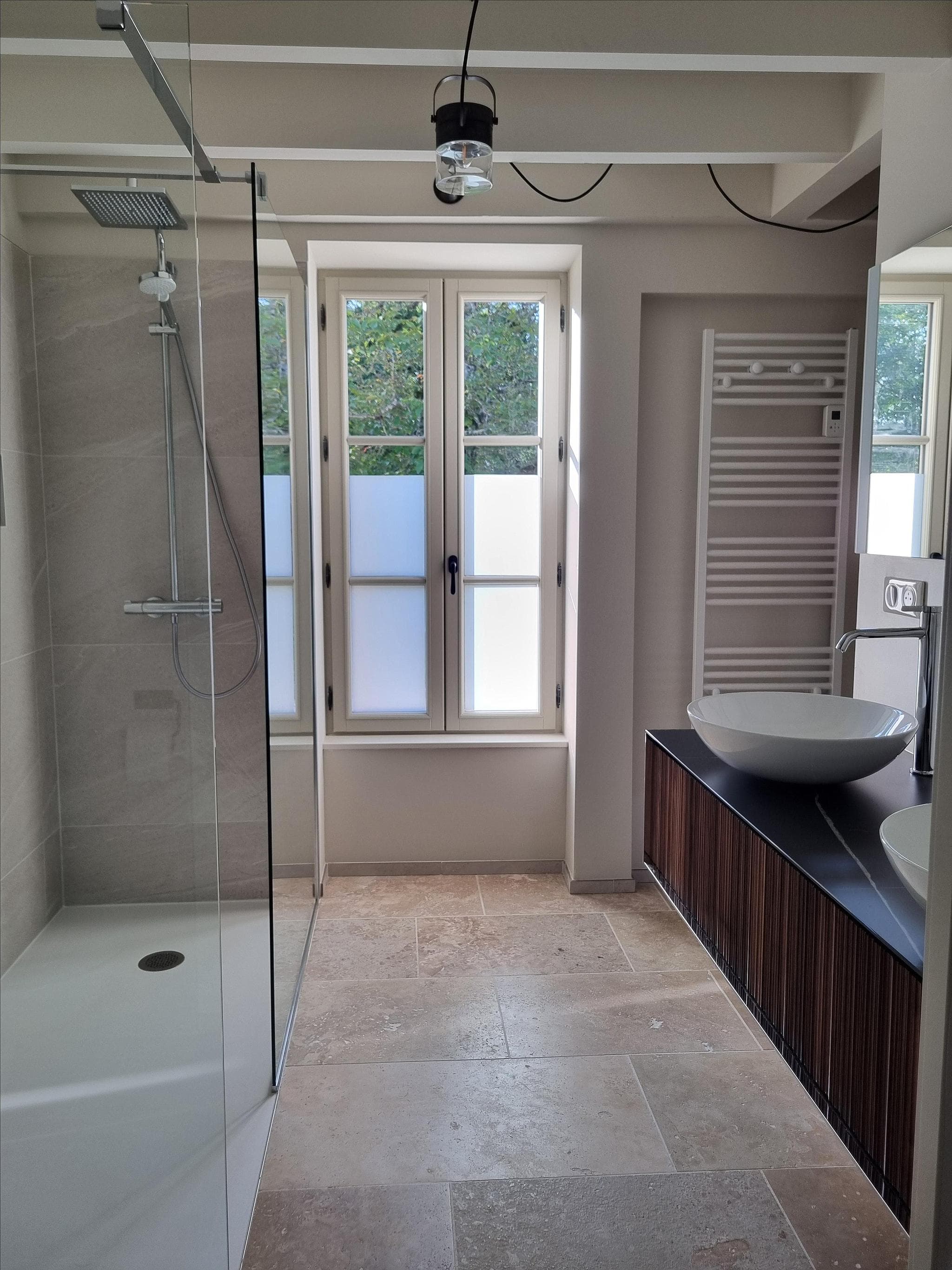 Lougratte_La Maison d'Isabel - salle d'eau privée attenante avec la chambre 1