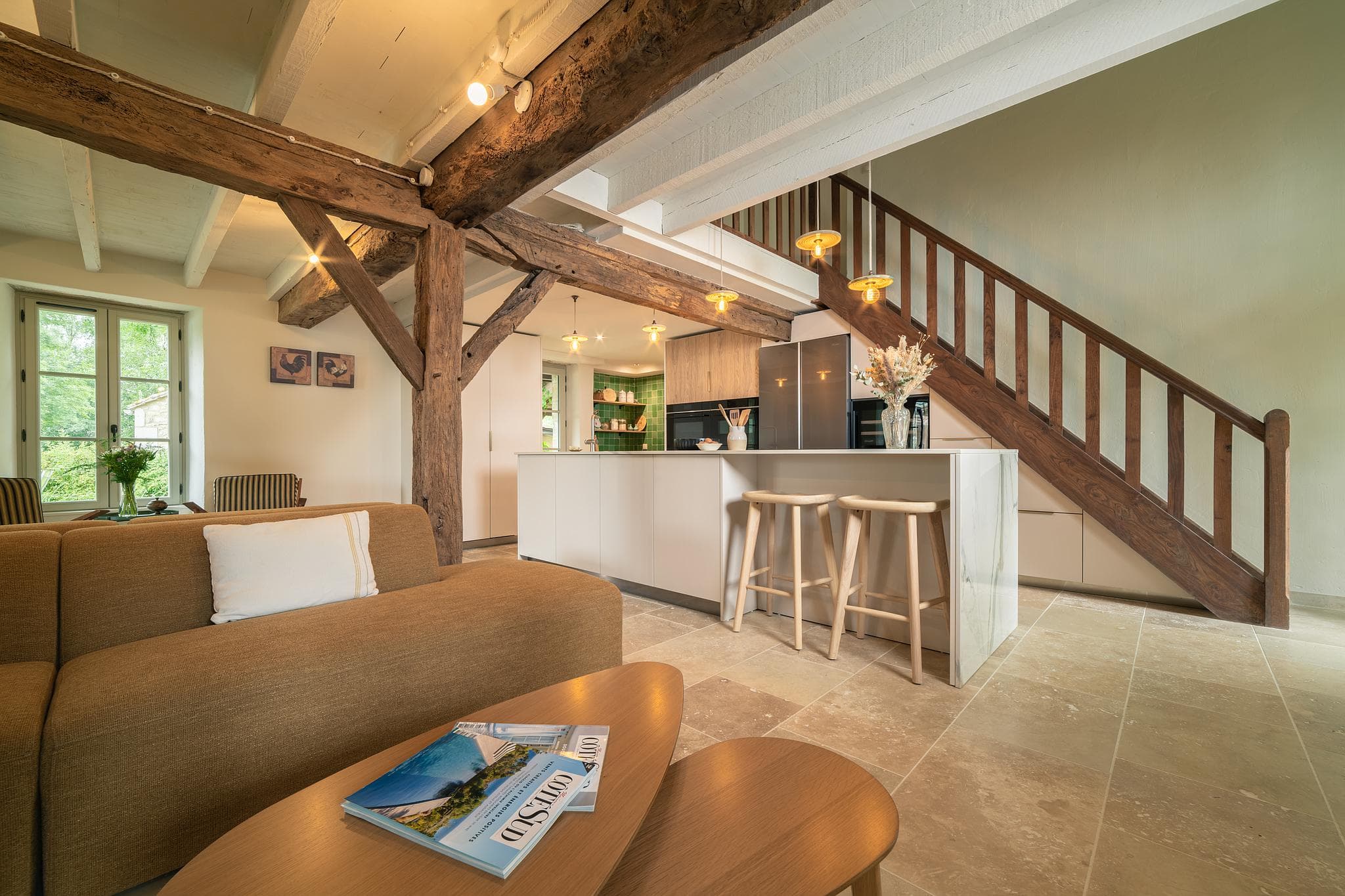 Lougratte_La Maison d'Isabel - vue cuisine et salon