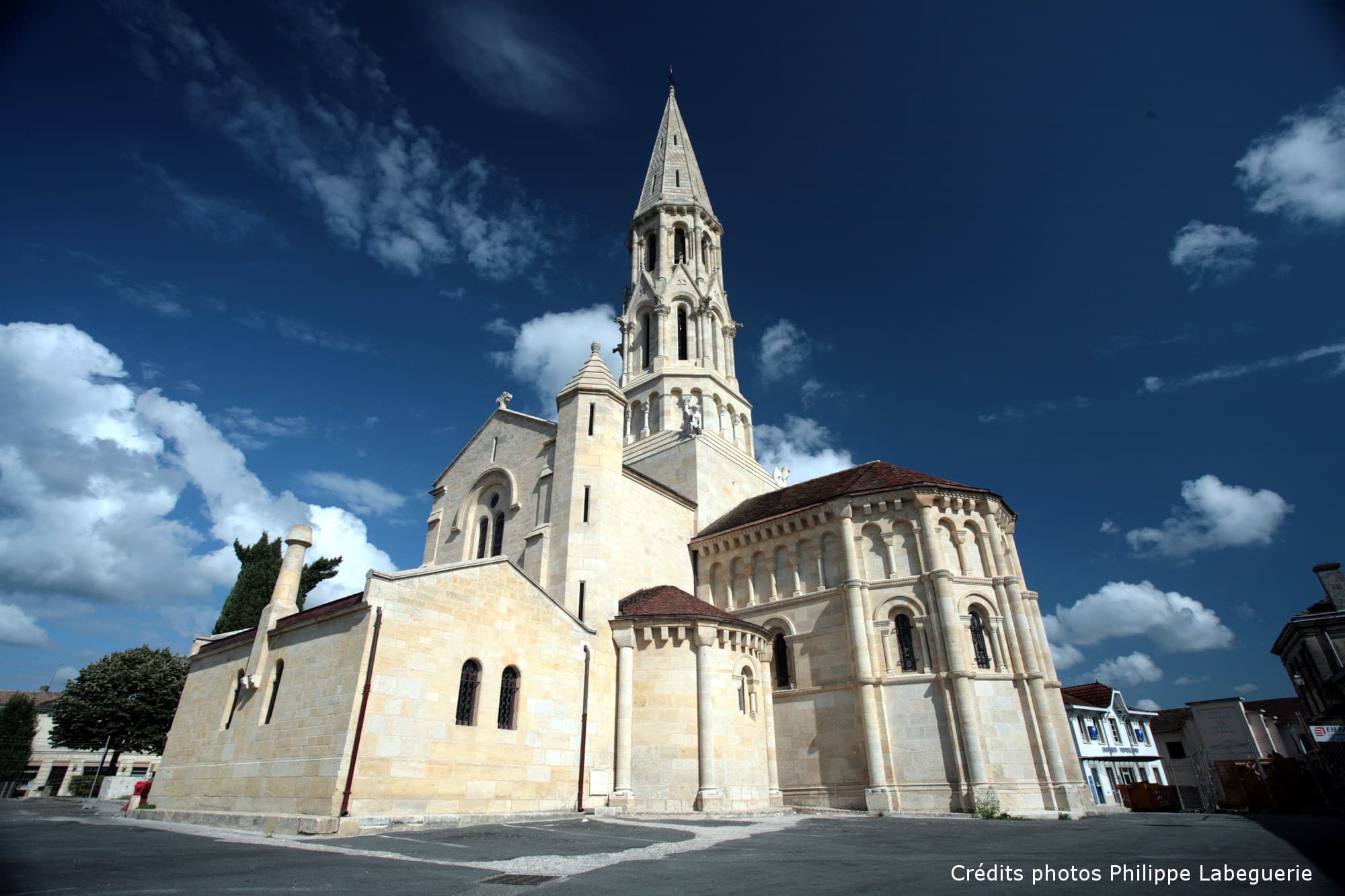bordeaux-patrimoine-eglise-la-brede-1