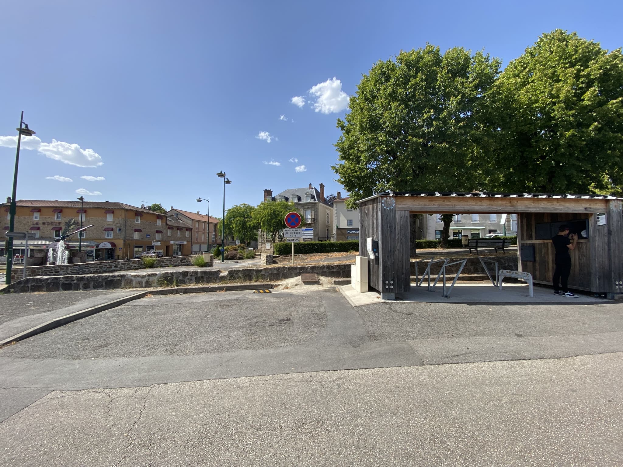 Sation de recharge électrique, voiture et vélo - Saint-Junien