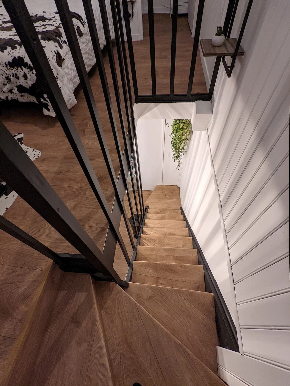 bressuire-gite-alouette-appt1-escalier