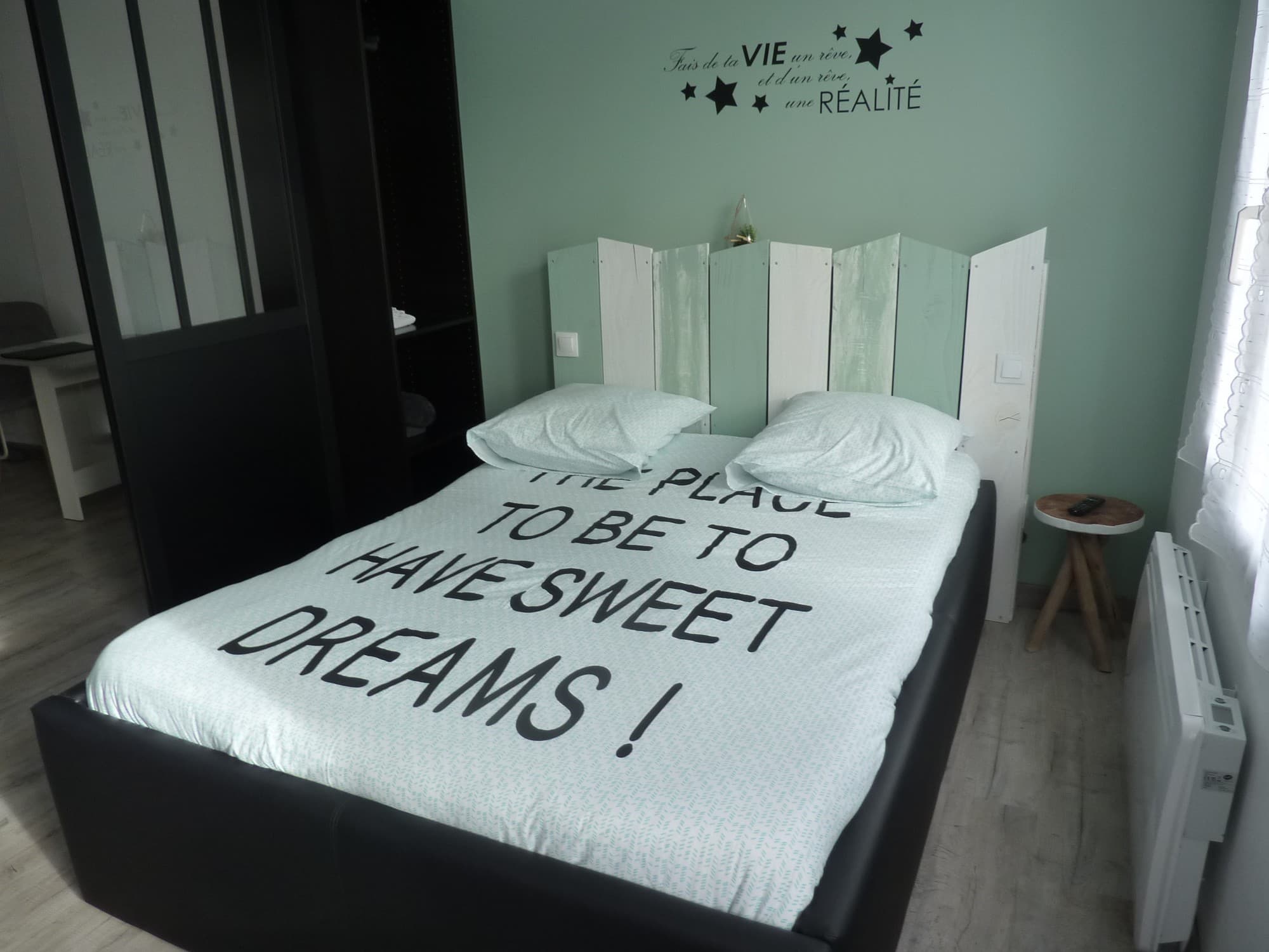 bressuire-gite-studio-la-turlure-chambre1