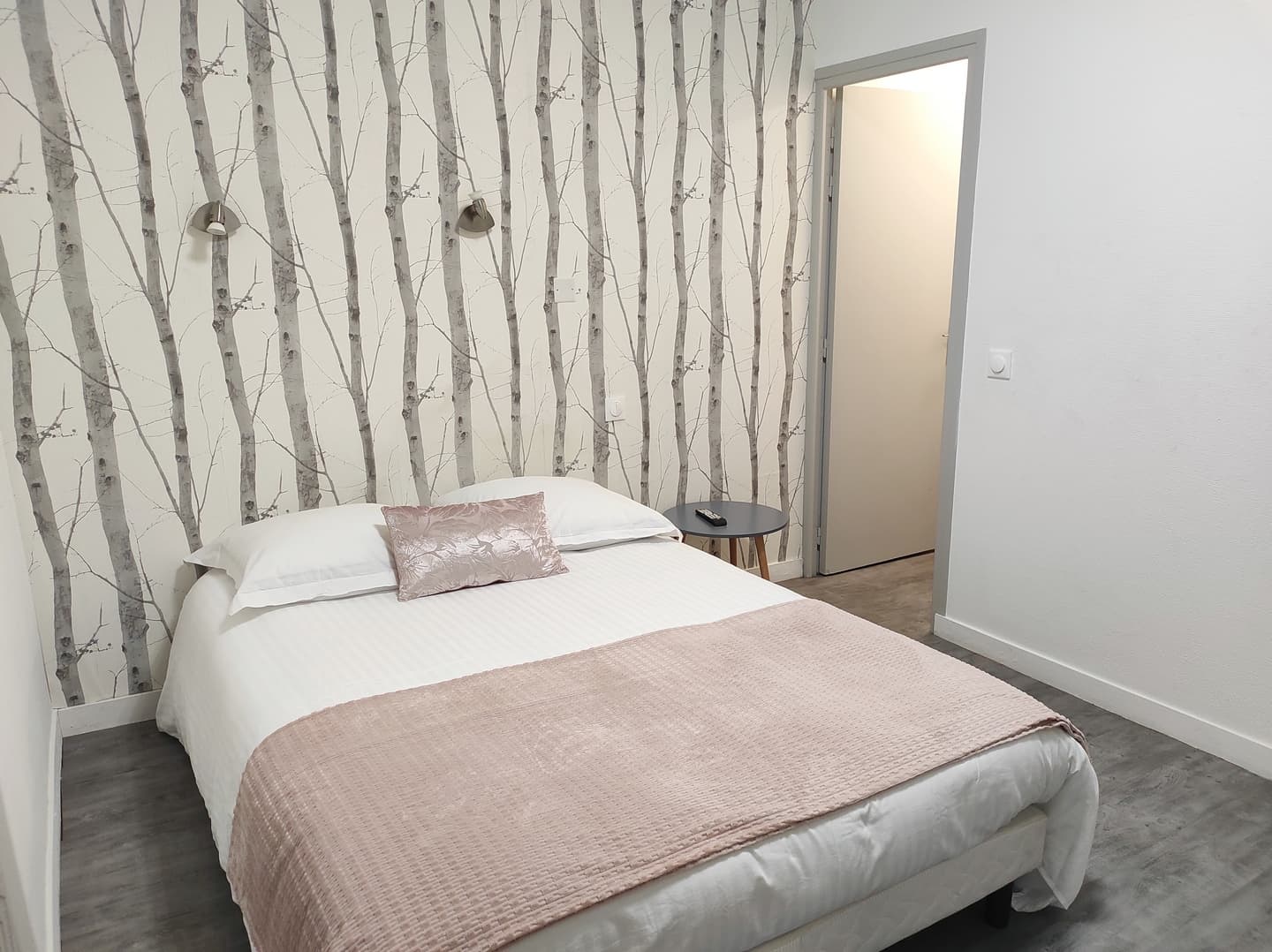 Hôtel le Carré d'As - Lons - chambre double côté lit
