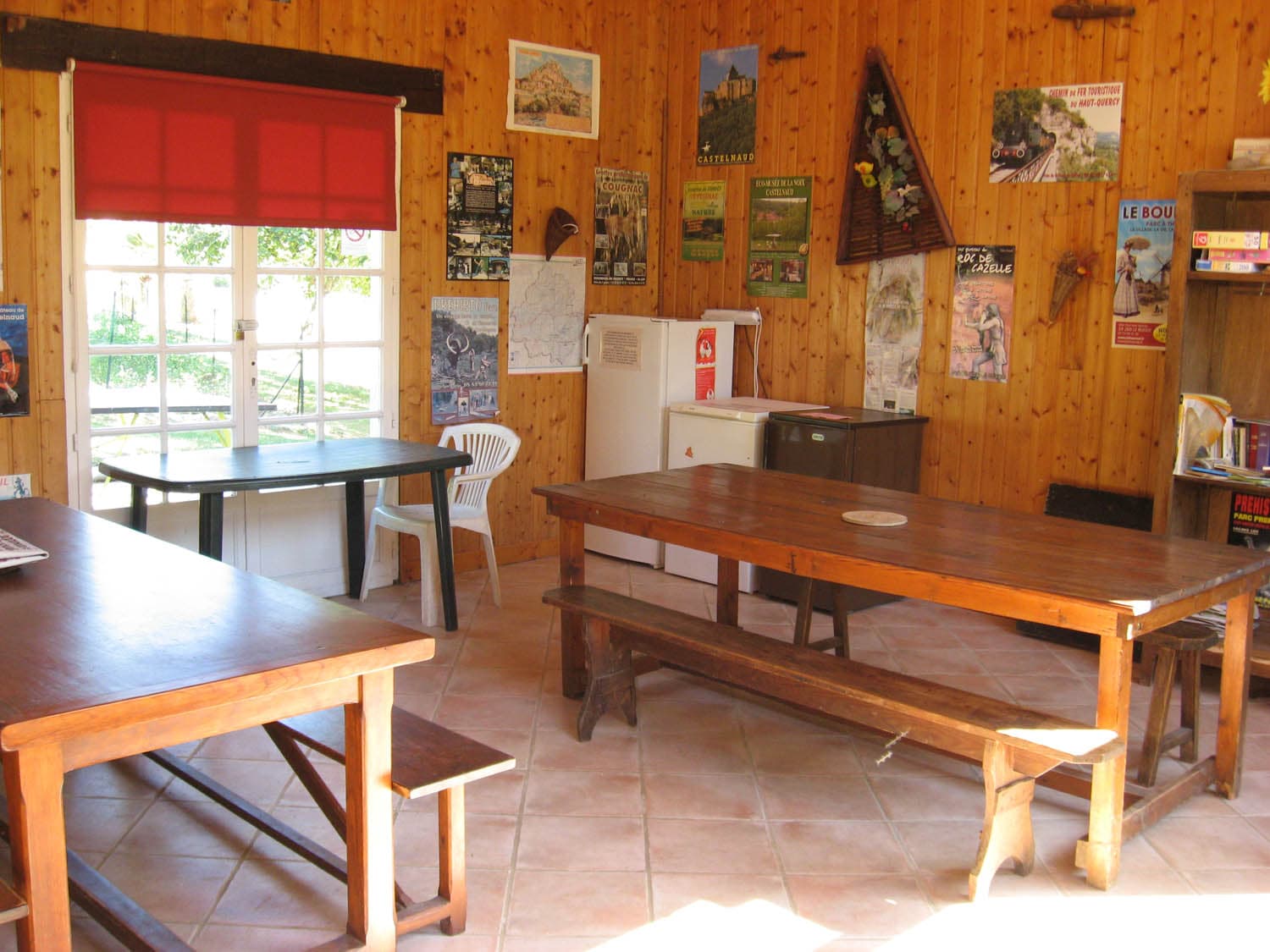 CAMPING LES PIERRES CHAUDES