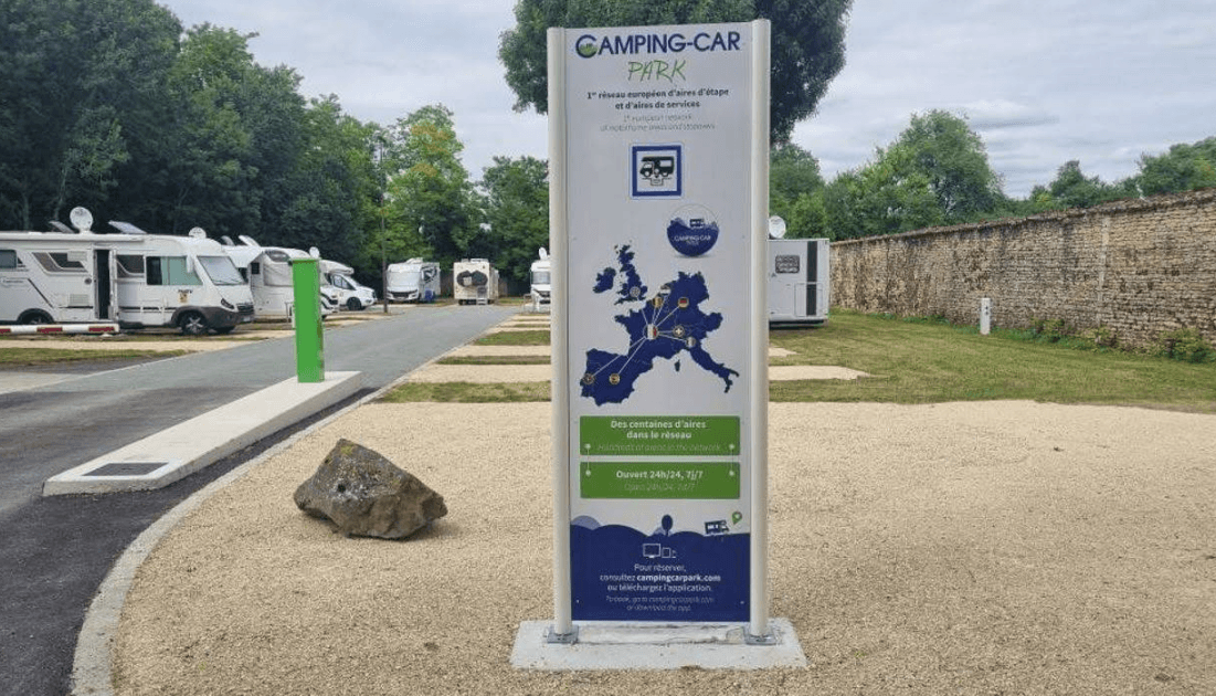 camping car park prahecq