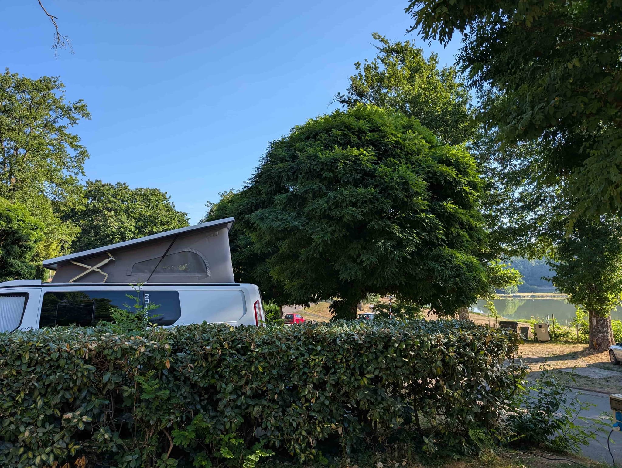 Camping-car, van - Camping de la Météorite - Rochechouart