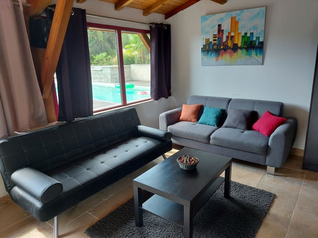 vue sur la piscine