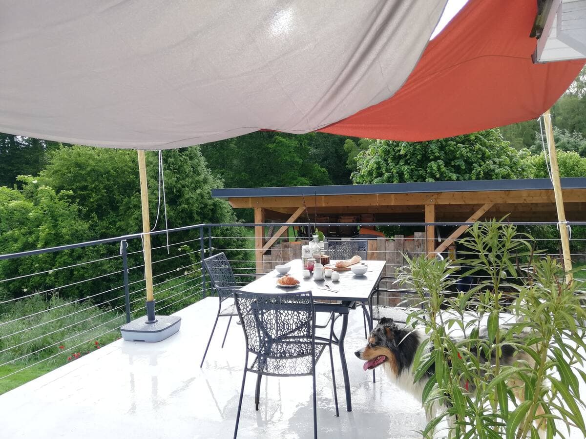 La Pierre Belle petit déjeuner terrasse