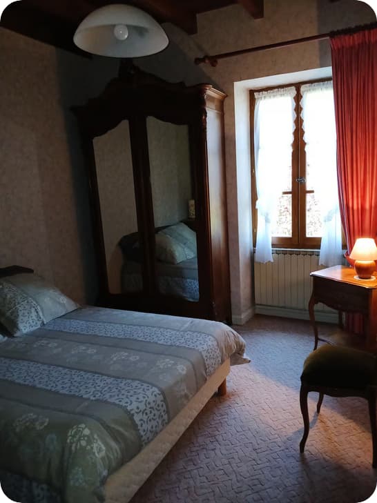 chambre 1 avec lit double