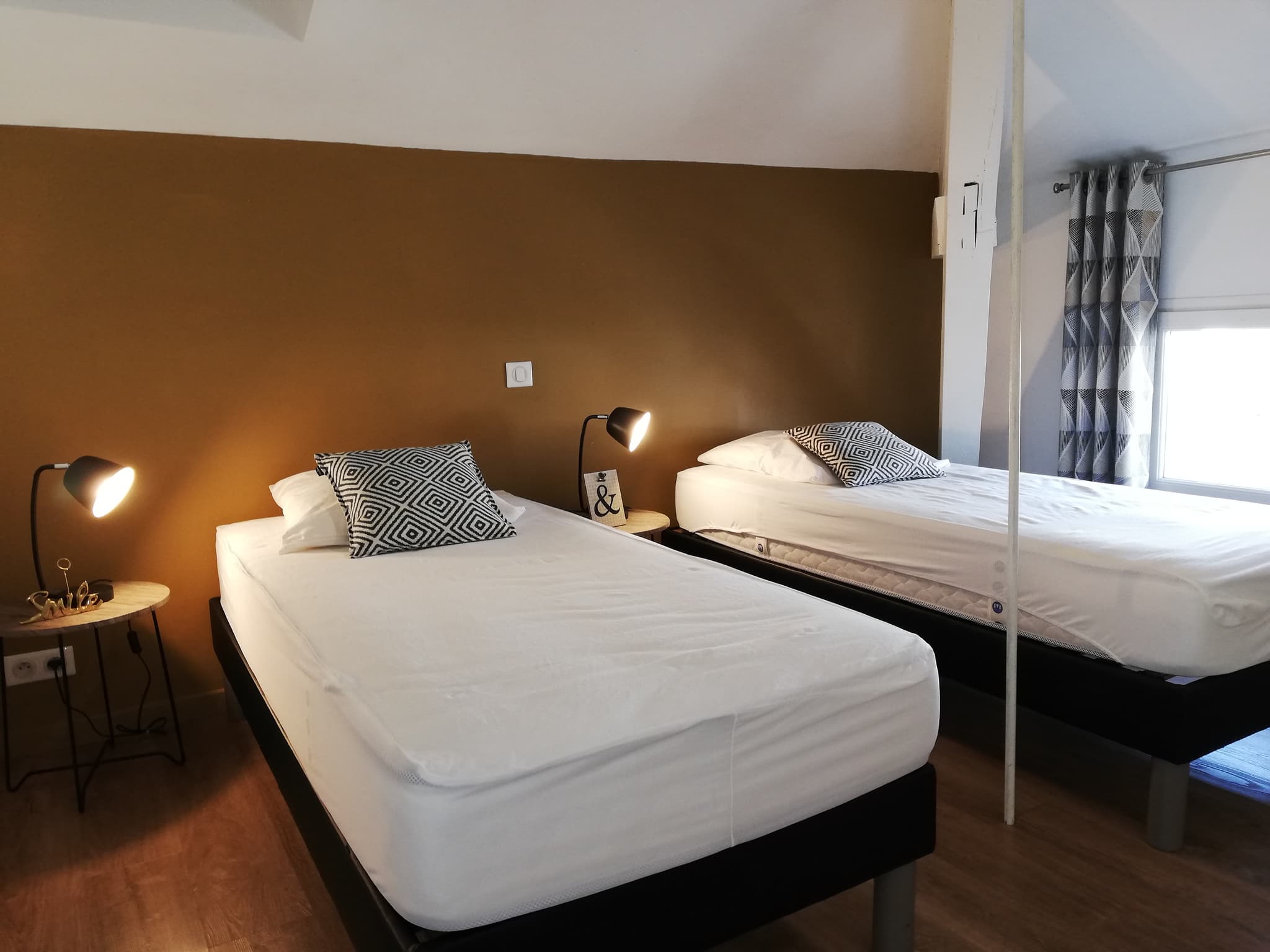 chambre 2 fenêtre