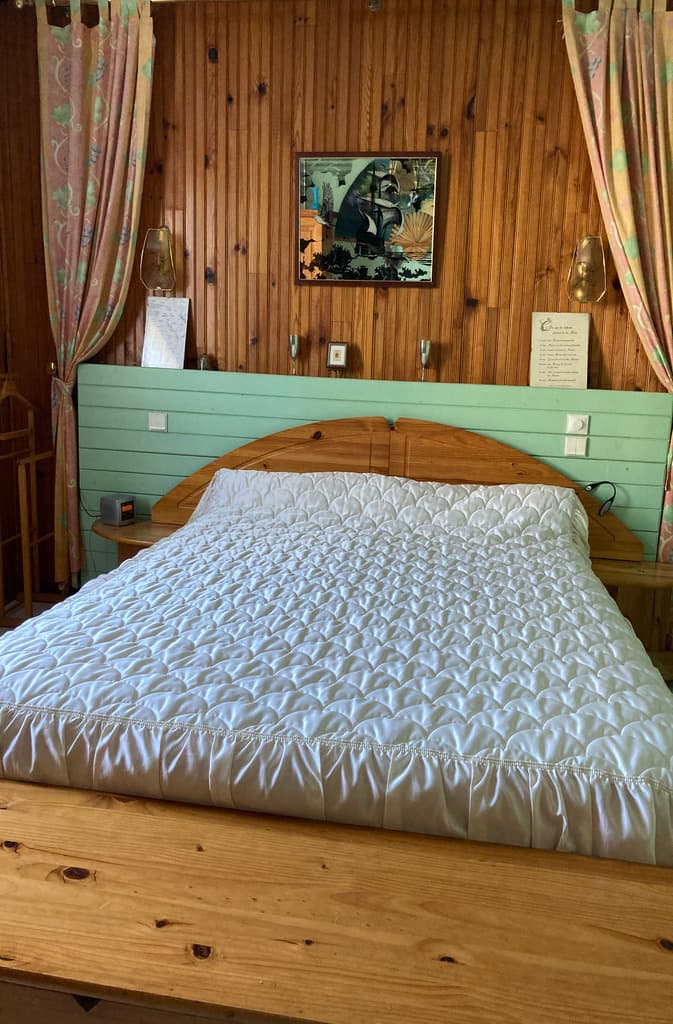 chambre rdc lit 140
