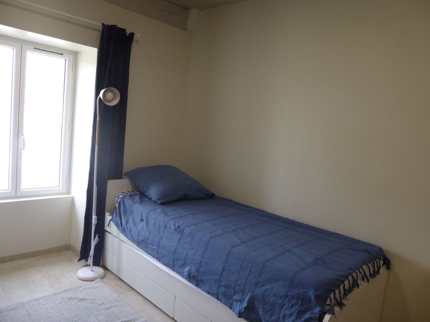 chambre familiale  (2 lits simples tiroir et 1 lit de 160)
