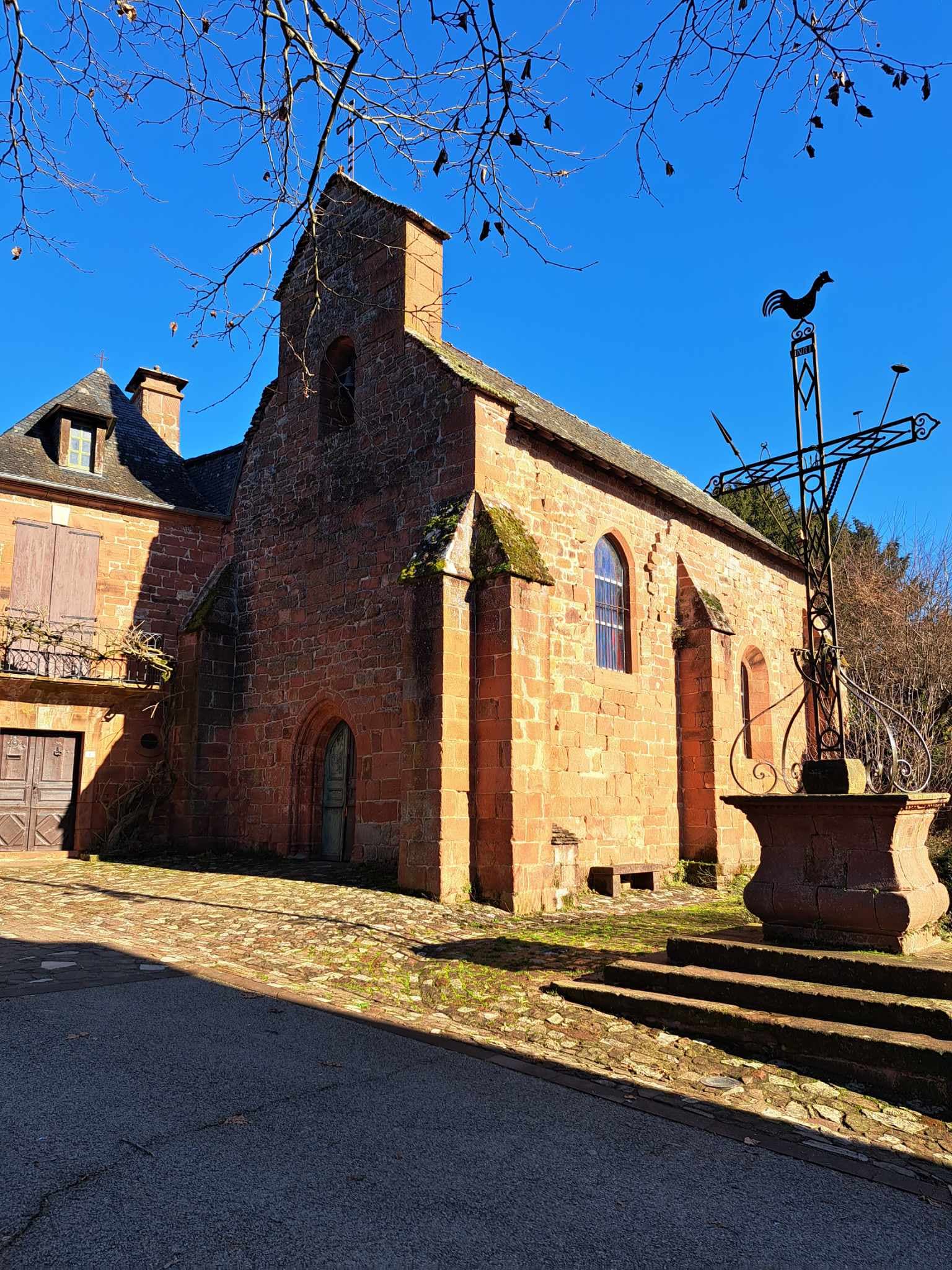 chapelle pénitents côté et croix_1