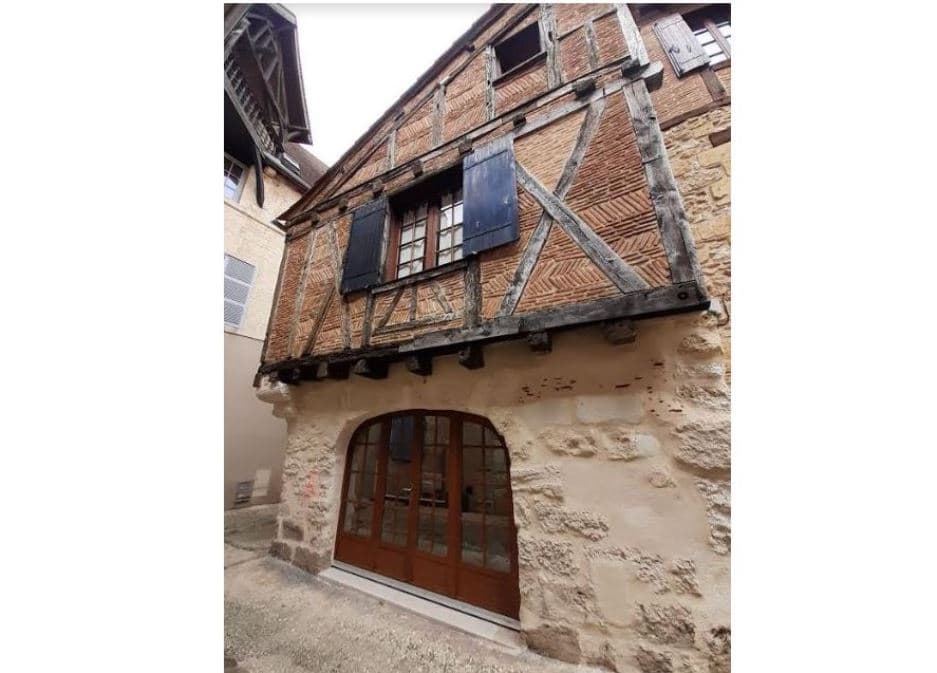 STUDIO MR CHARPENTIER