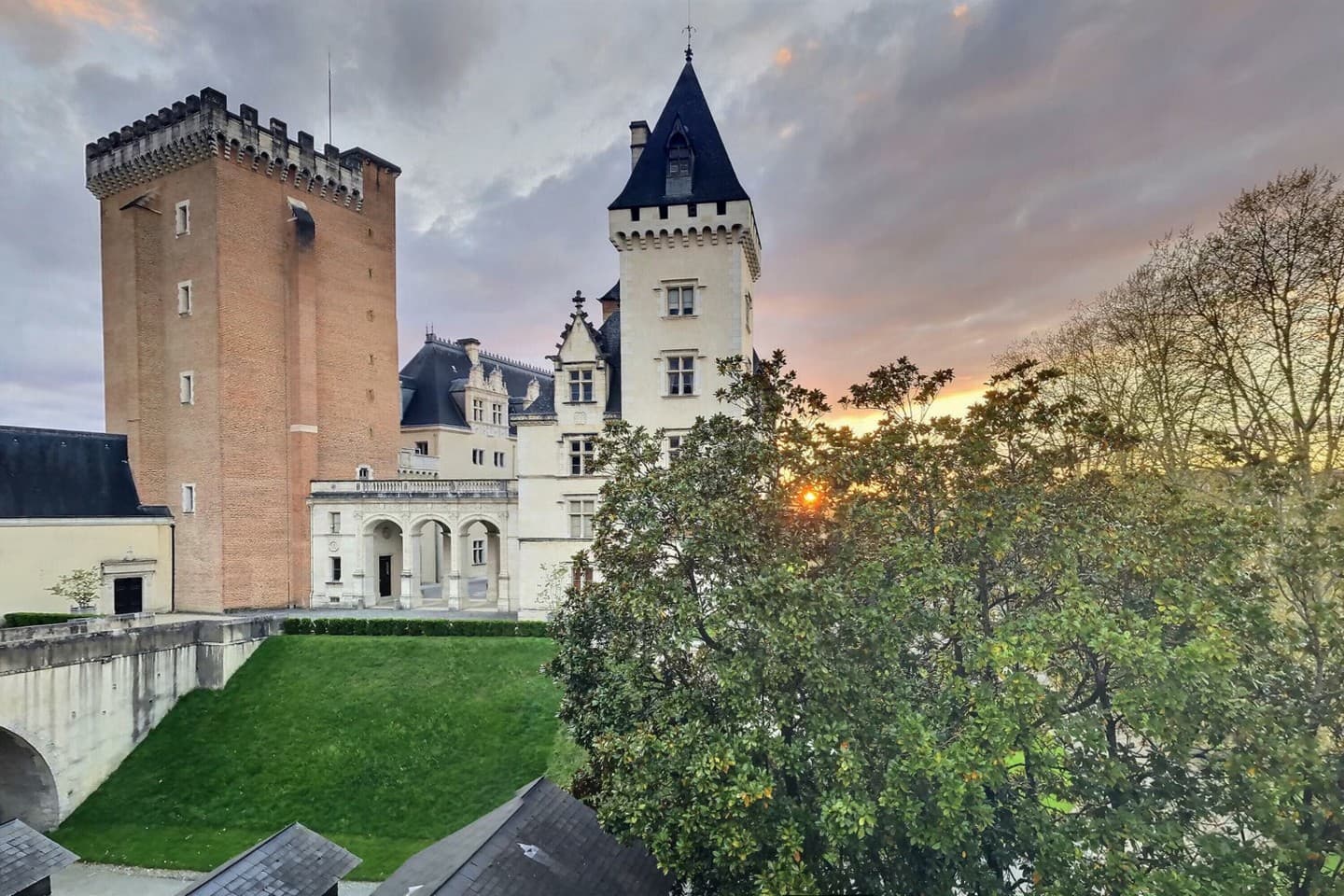 WonderHoste château - Pau - vue château