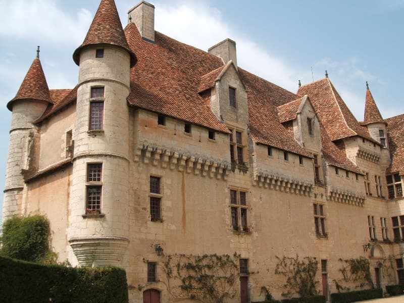 chateau-de-neuvic