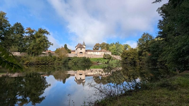 chateau du mas de l'age