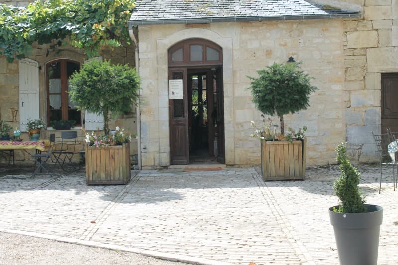 chatelet-de-jayac (2)