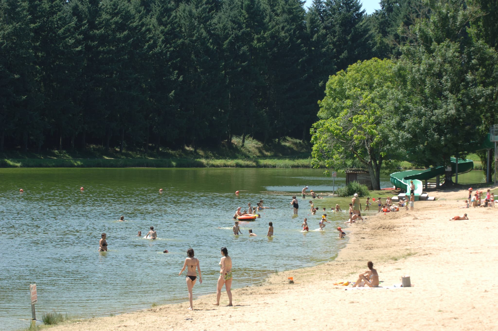Le plan d'eau de Cherveux - St-Christophe, la baignade !