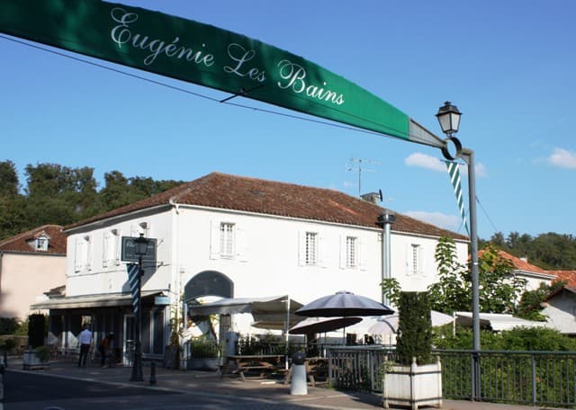 Chez Leonie