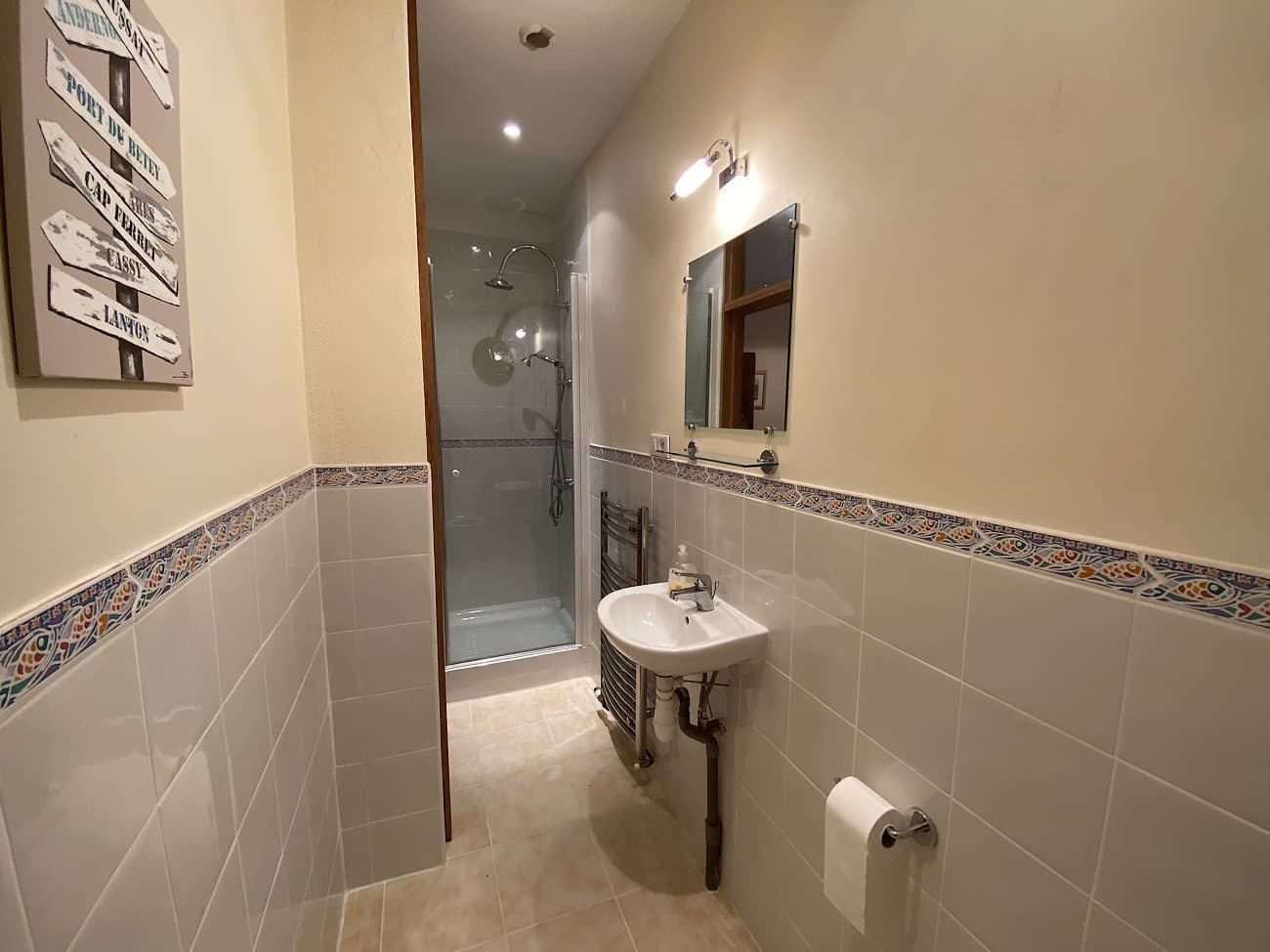 chiche-gite-du-monastere-chambre3-sdb