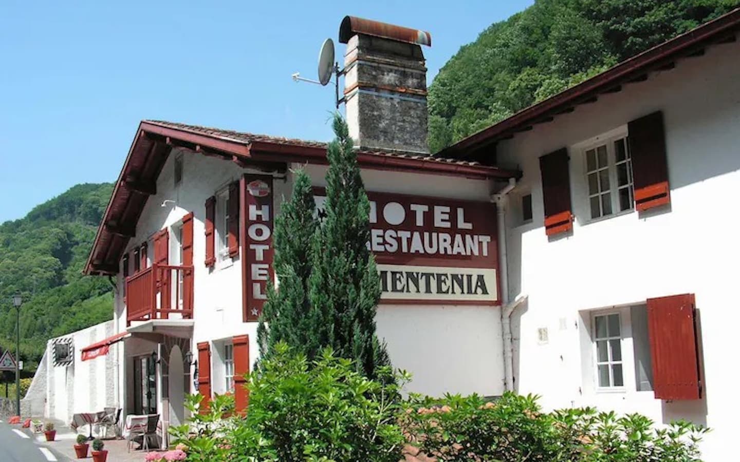 Clementenia-Façade