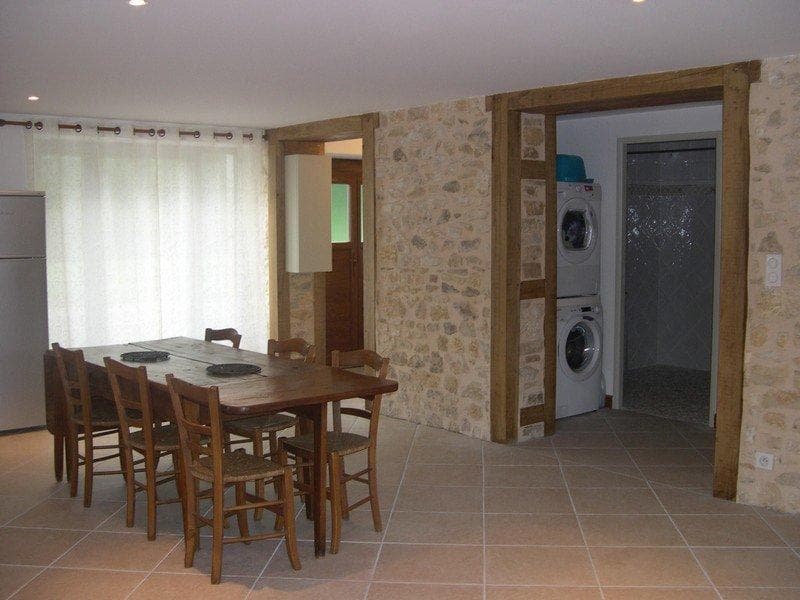 coin repas + entrée sdb