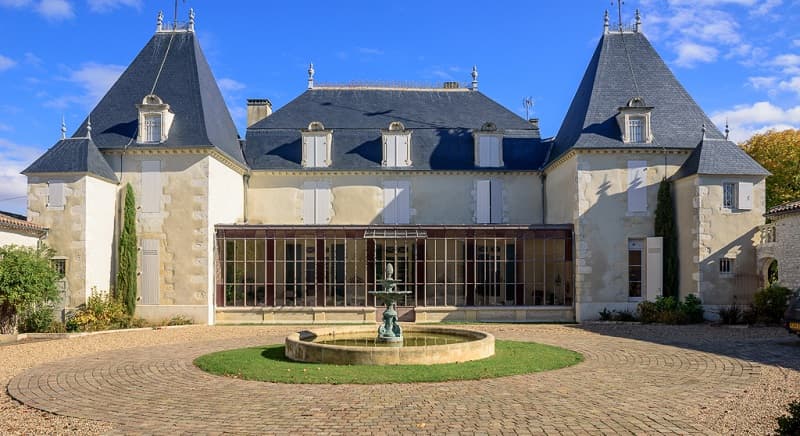 cour interieure Parenchere web
