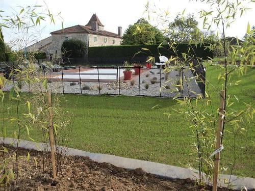 BOURRAN_LGC190A_vuepiscineetjardin.jpg