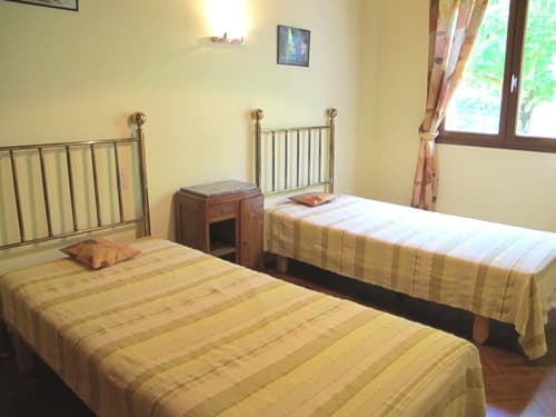 SAINTMARTINDEBEAUVILLE_LGM355_chambre2.jpg