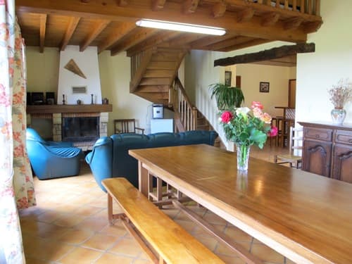 SAINTMARTINDEBEAUVILLE_LGM355_séjoursalon.jpg