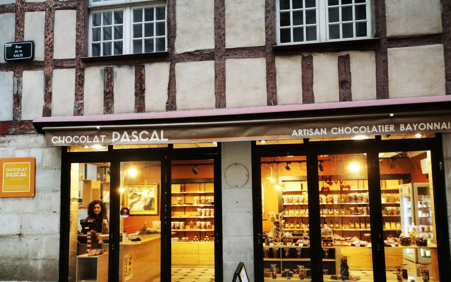 Devanture boutique Chocolat pascal