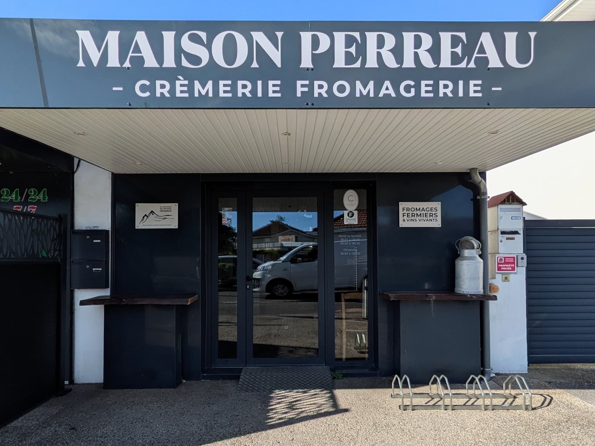 devanture-maison-perreau-ok