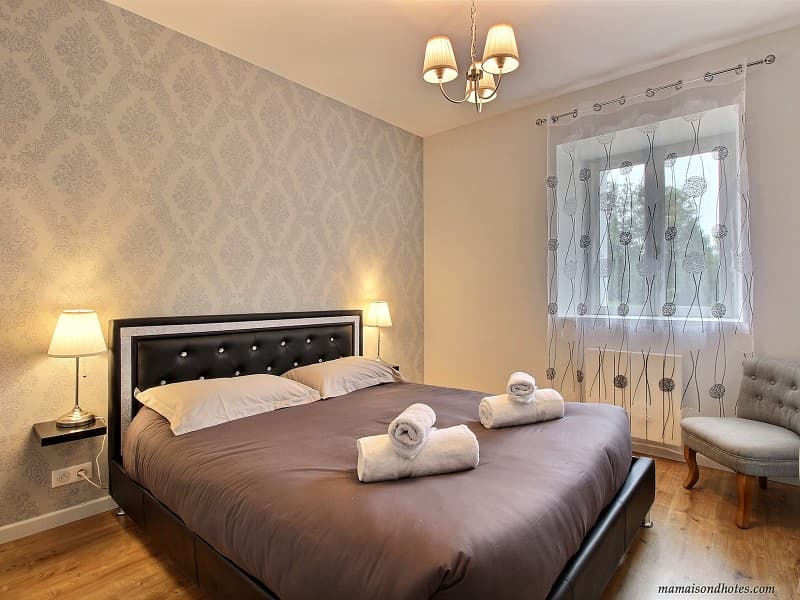 domaine-pouzelande-perigord-gite-hibiscus-chambre3
