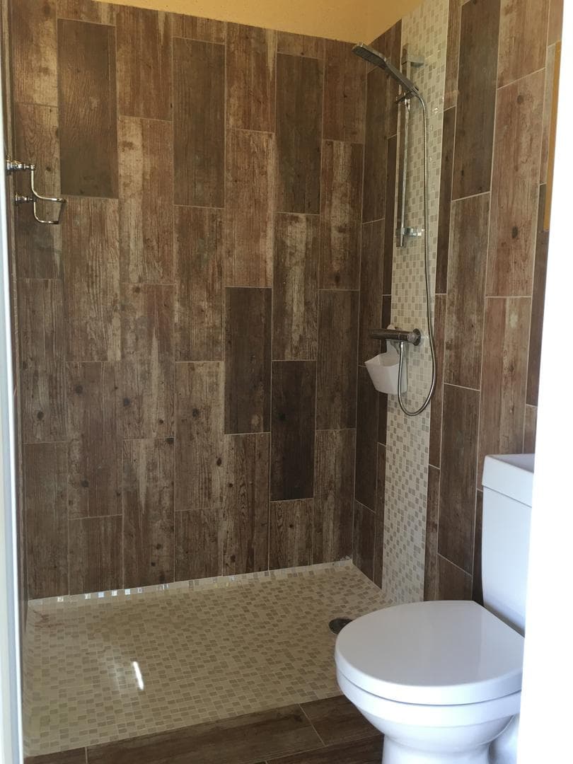 douche et WC Pool House