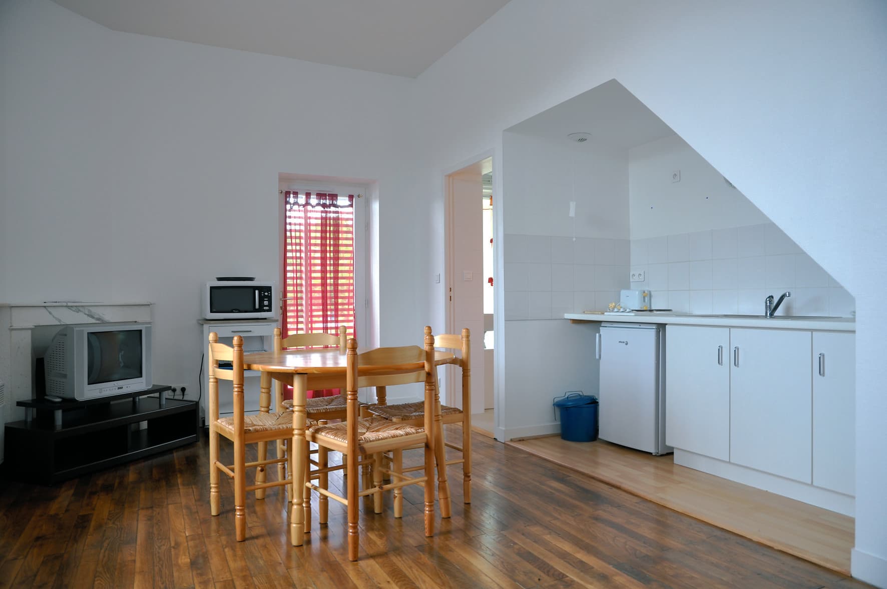duplex 2 saint-estephe-Cuisine